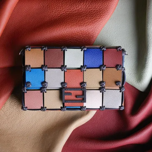 Модный дом Fendi начал своё новое столетие