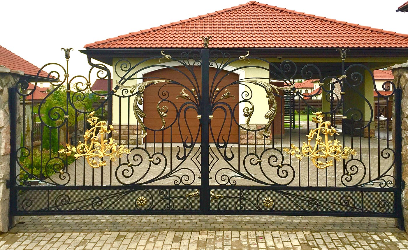 художественная ковка монограммы на ворота