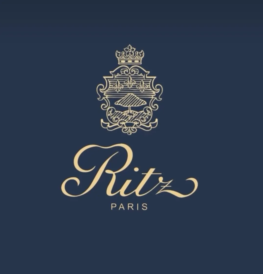 Всемирно известный отель Ritz Paris, логотип отеля